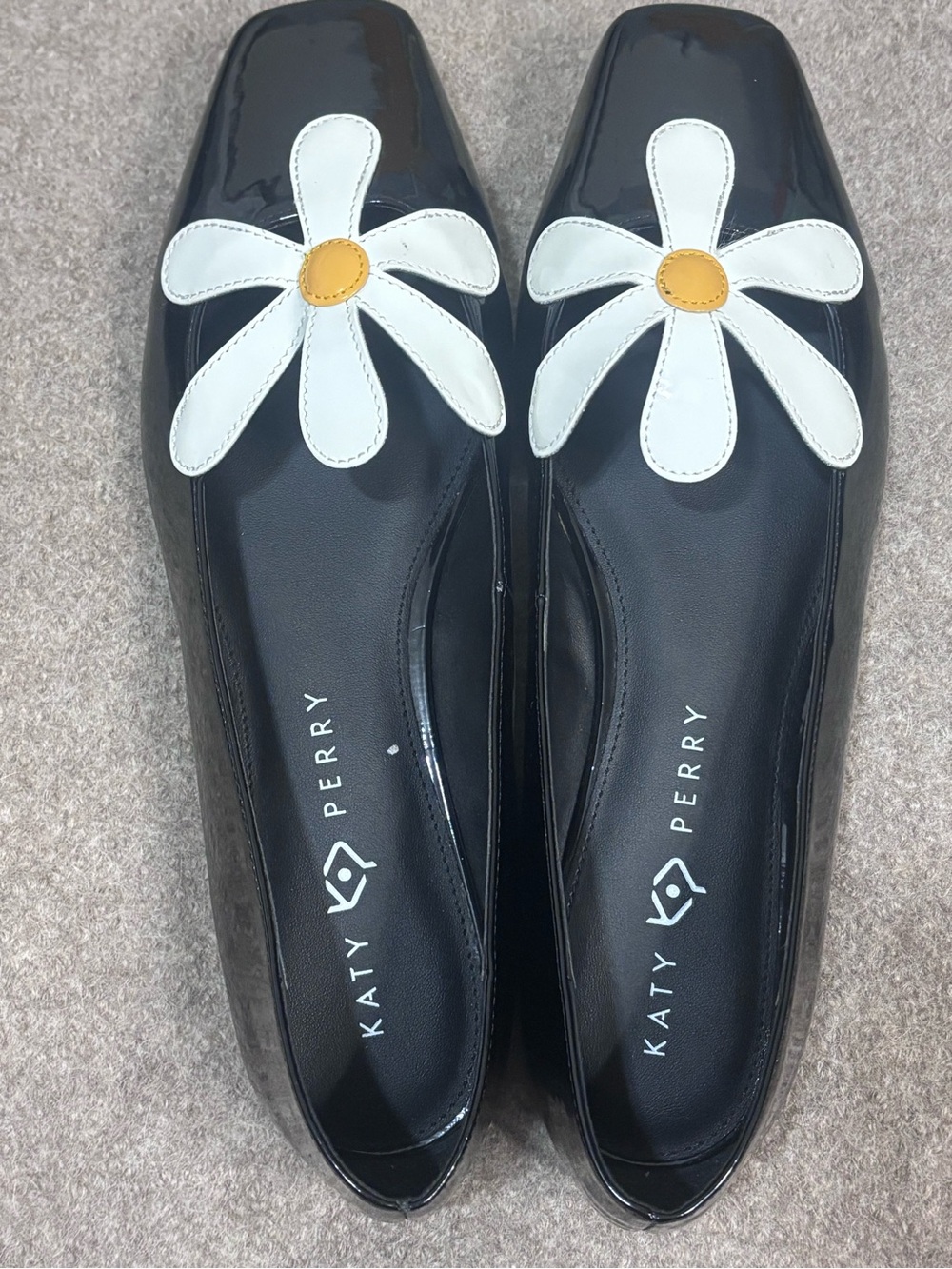 Katy Perry The Evie Daisy Flat Black Patent Square Toe Retro Chic Size 12 NWOB